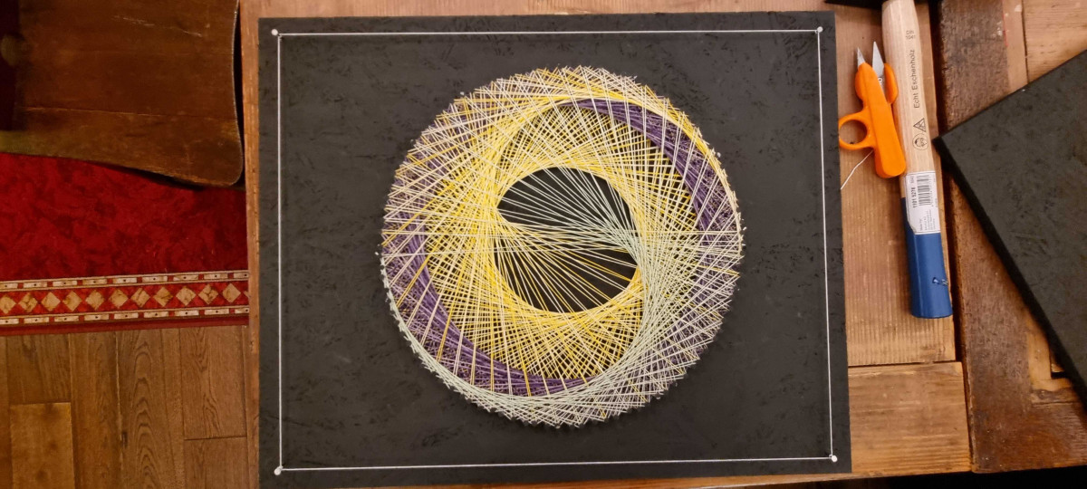 Dubravka Manojlović - String art