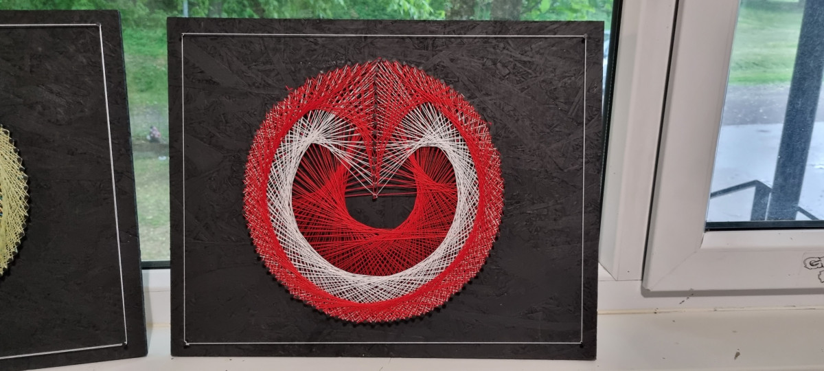 Biserka Krković - String art