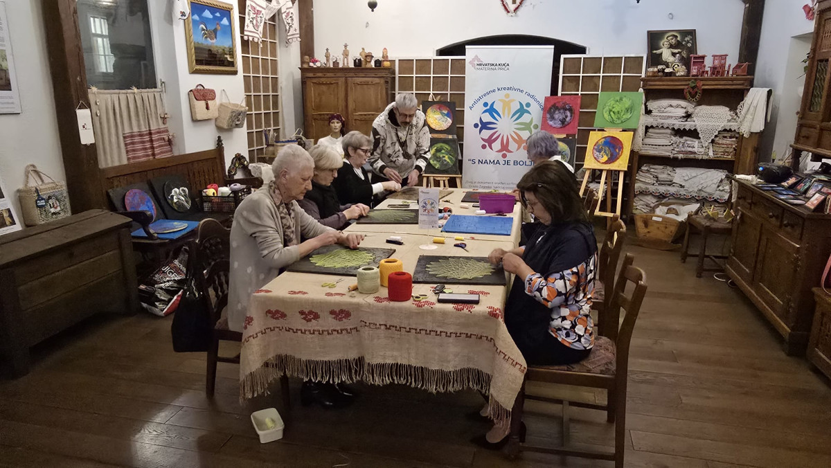S NAMA JE BOLJE - antistresne kreativne radionice s Udrugom Nismo same
