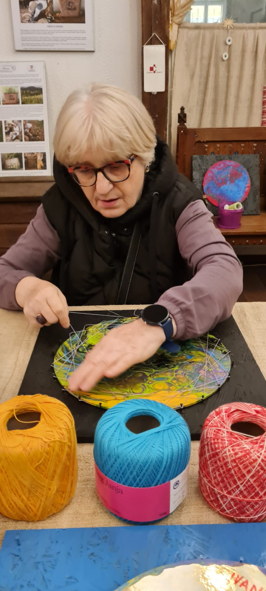 S NAMA JE BOLJE - antistresne kreativne radionice s Udrugom Nismo same