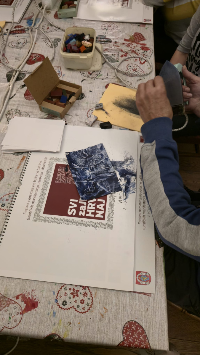 S NAMA JE BOLJE - antistresne kreativne radionice s Udrugom umirovljenika seniori Studentskog grada