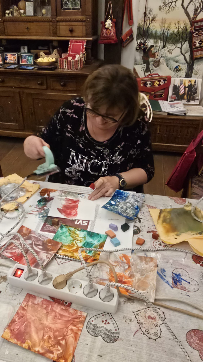 S NAMA JE BOLJE - antistresne kreativne radionice s Udrugom umirovljenika seniori Studentskog grada