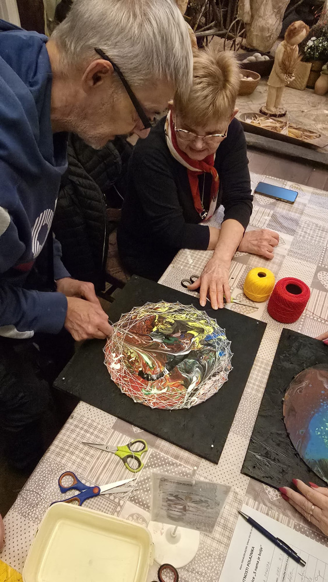 S NAMA JE BOLJE - antistresne kreativne radionice s Udrugom invalida rada Zagreba