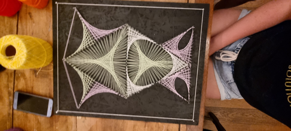 Lara Šercar - String art