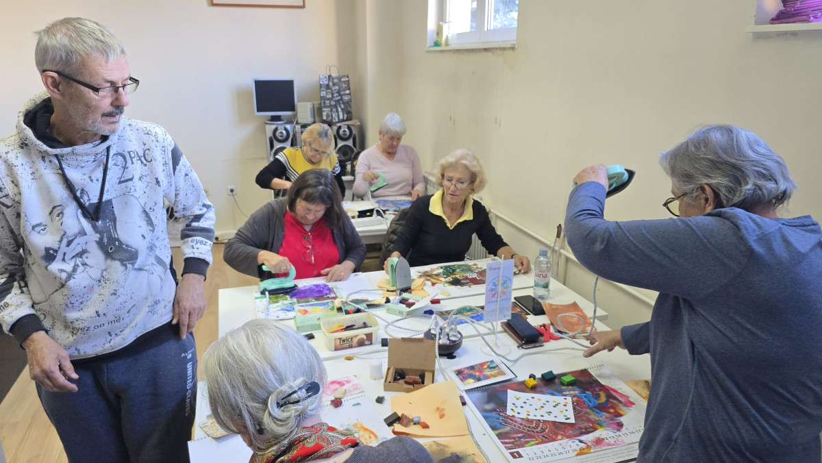 S NAMA JE BOLJE - antistresne kreativne radionice u Domu za starije i nemoćne Trešnjevka