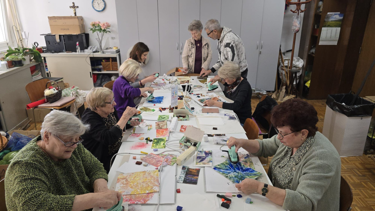 S NAMA JE BOLJE - antistresne kreativne radionice u Domu za starije i nemoćne osobe Trešnjevka