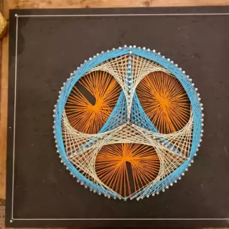 Lara Šercar - String art