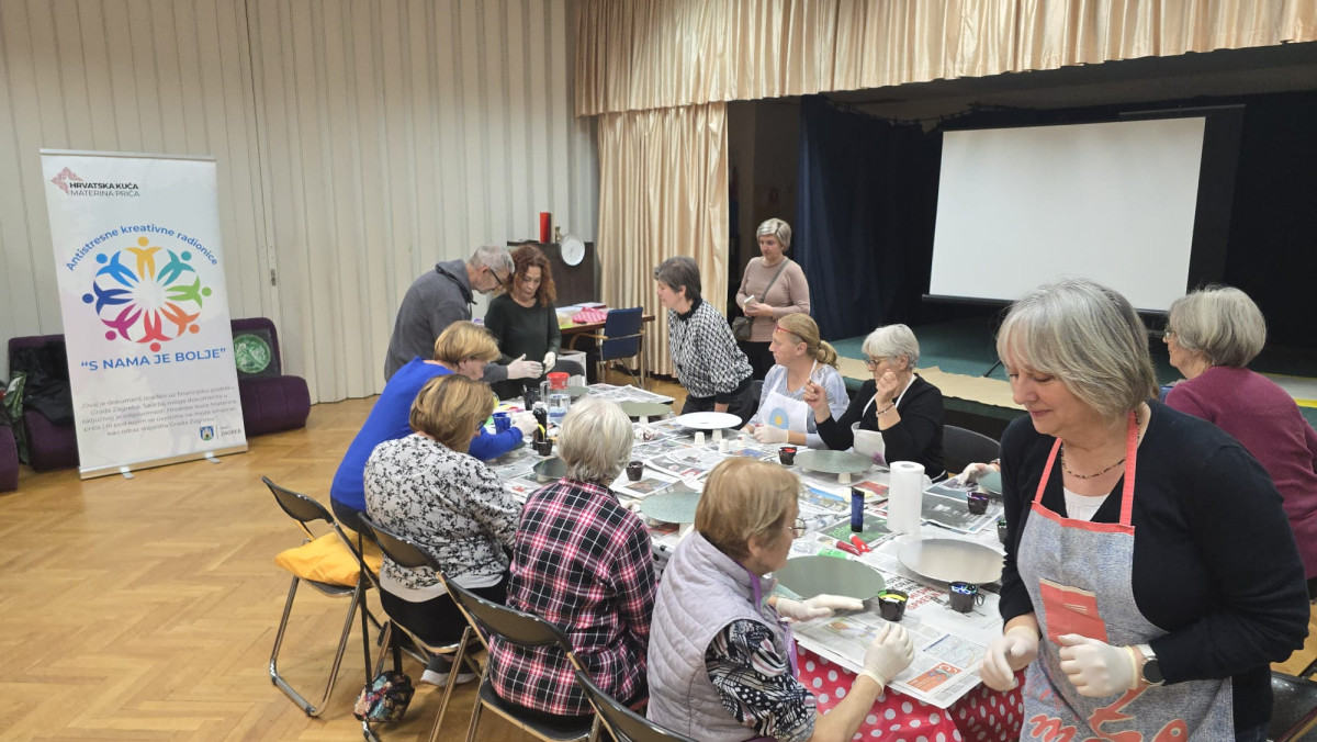 S NAMA JE BOLJE - antistresne kreativne radionice sa Seniorima Studentskog grada