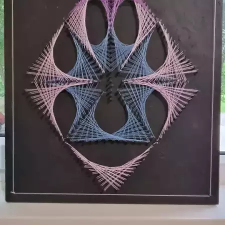 Biserka Krković - String art