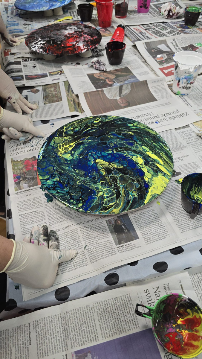 S NAMA JE BOLJE - antistresne kreativne radionice sa Seniorima Studentskog grada