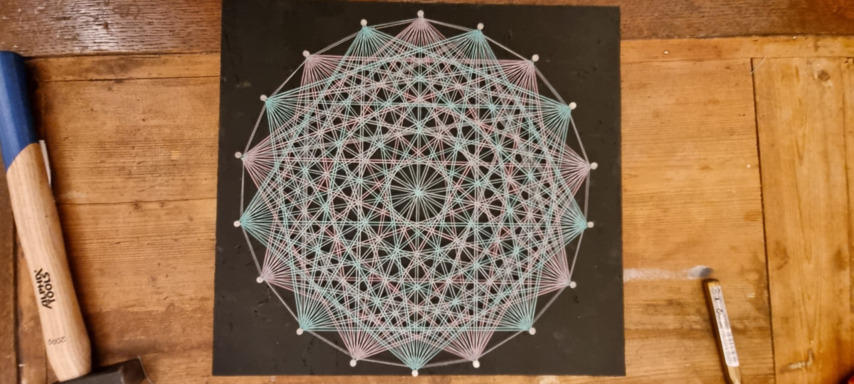 Lara Šercar - String art