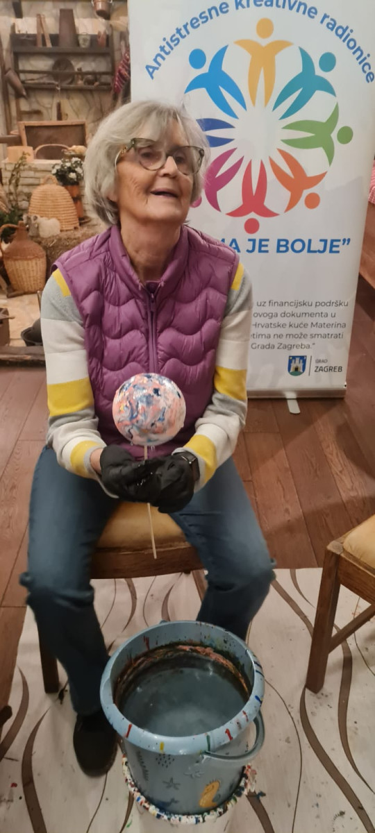 S NAMA JE BOLJE - antistresne kreativne radionice s članicama Udruge umirovljenika Seniori Studentskog grada