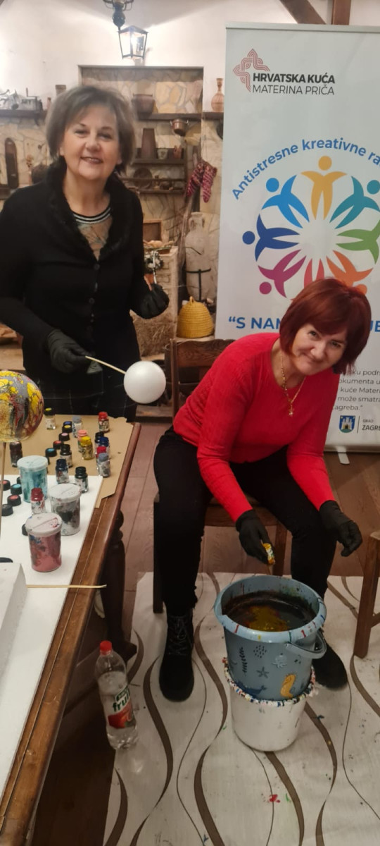 S NAMA JE BOLJE - antistresne kreativne radionice s članicama Udruge umirovljenika Seniori Studentskog grada