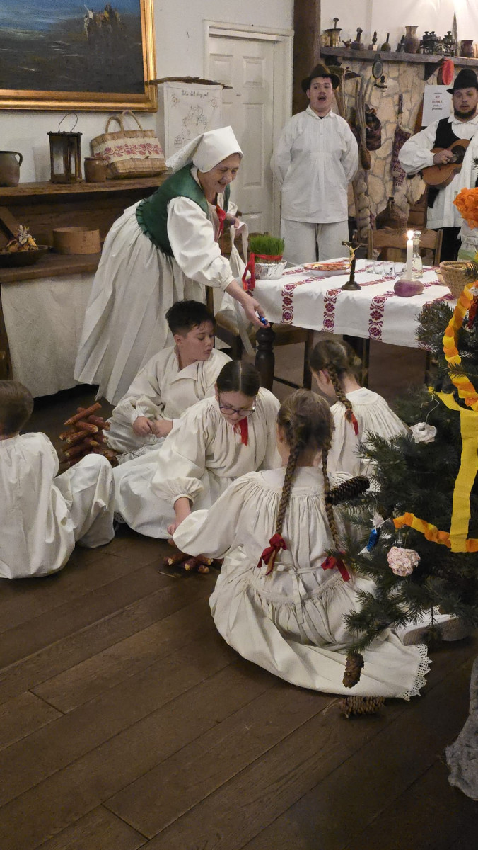 ''Hrvatski eno-gastro advent u Hrvatskoj kući"