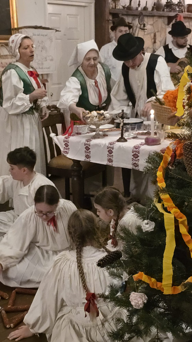 ''Hrvatski eno-gastro advent u Hrvatskoj kući"