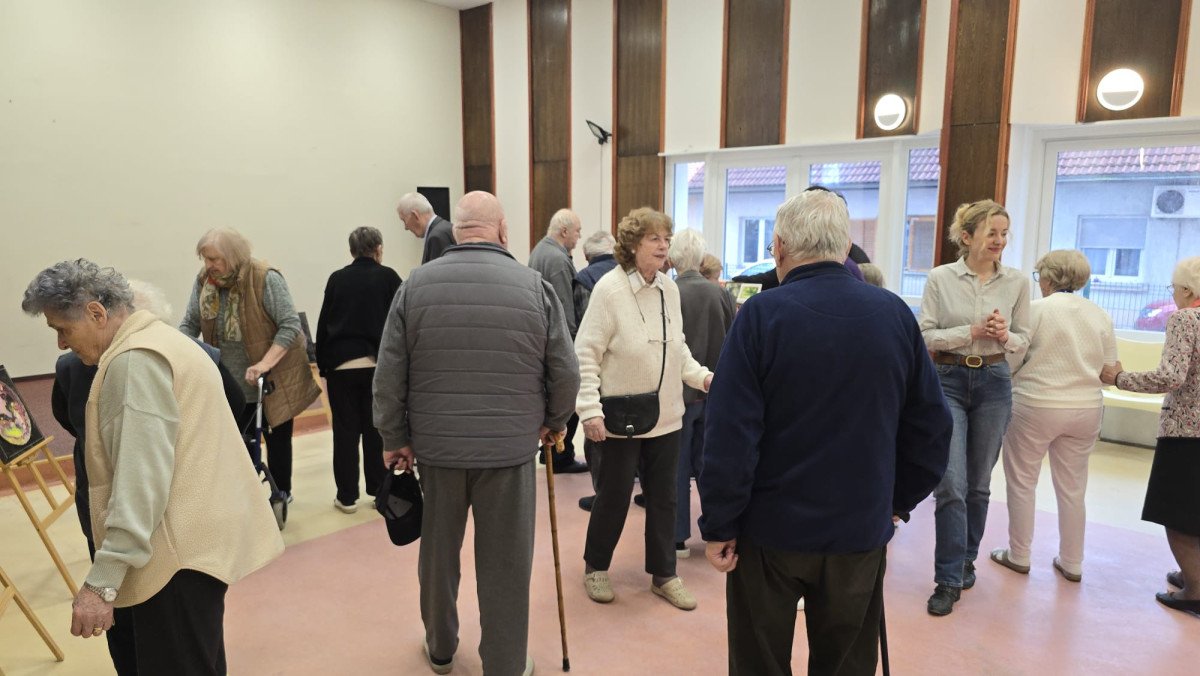 Kreativnost kao terapija: 2. izložba radova polaznika radionica „S nama je bolje“