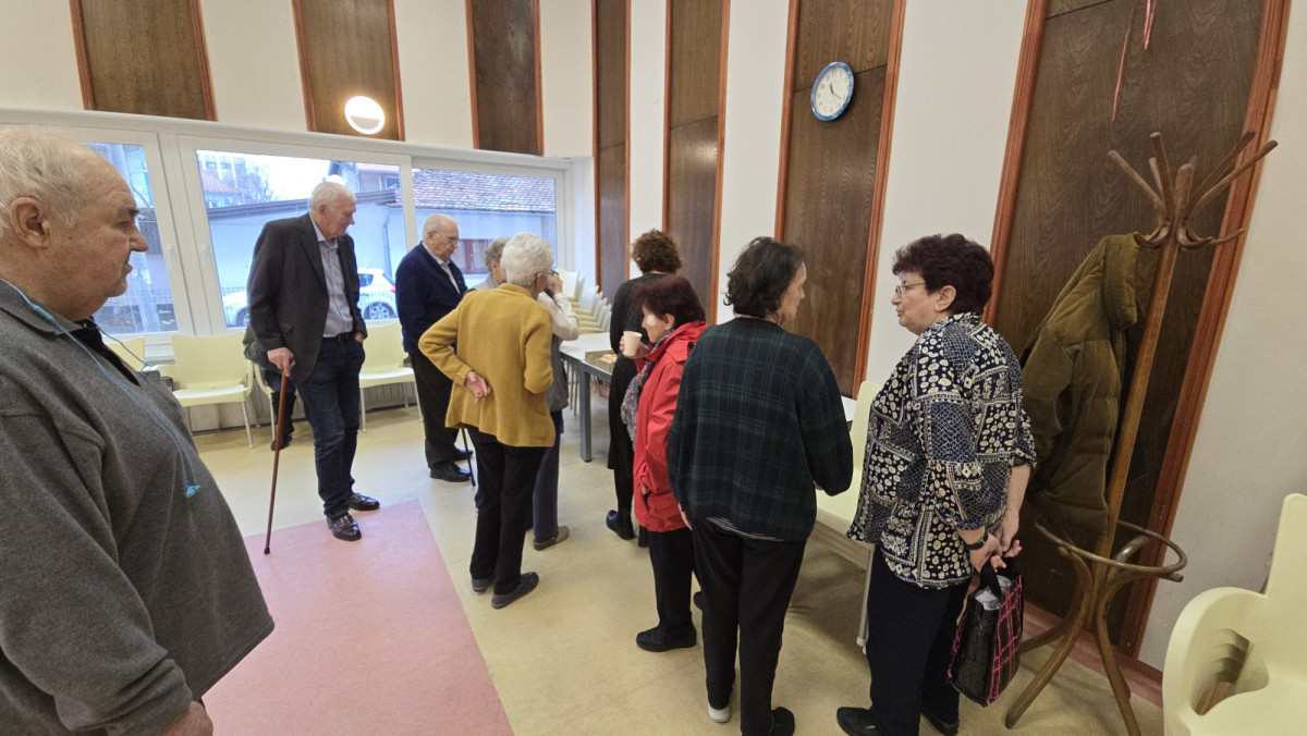 Kreativnost kao terapija: 2. izložba radova polaznika radionica „S nama je bolje“