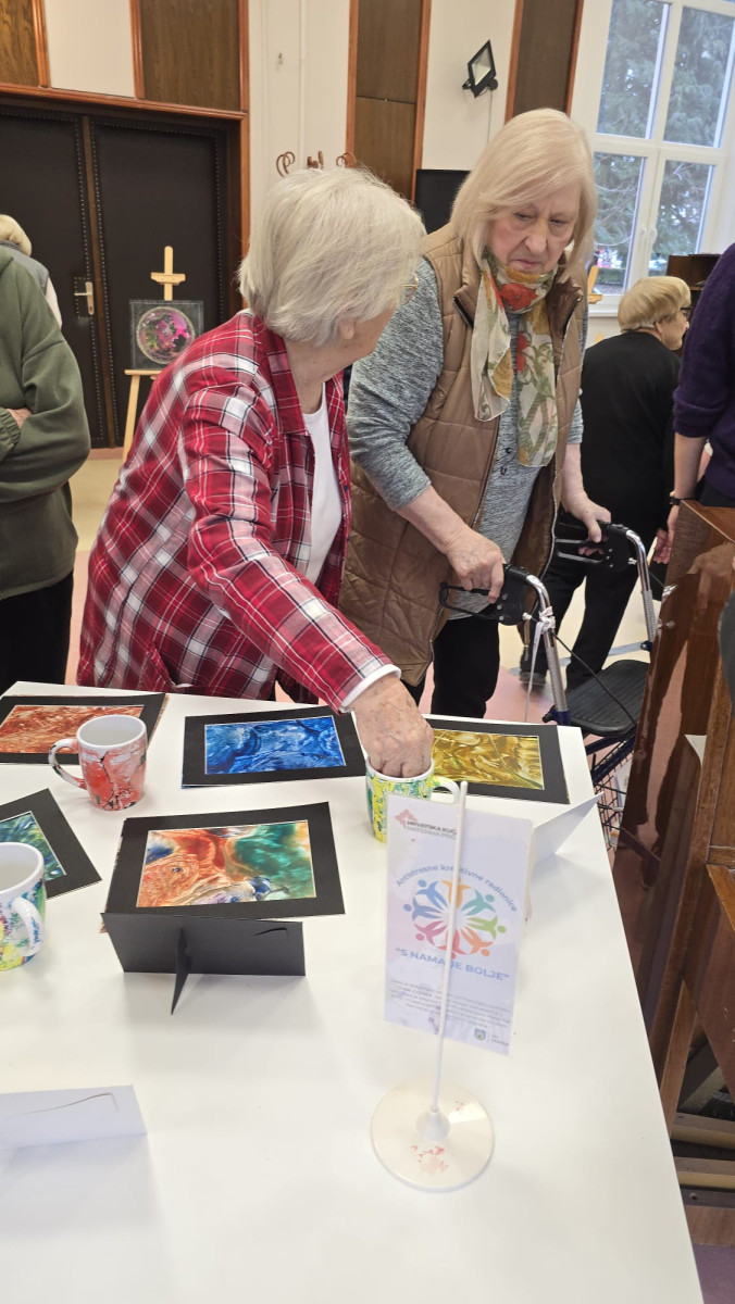 Kreativnost kao terapija: 2. izložba radova polaznika radionica „S nama je bolje“