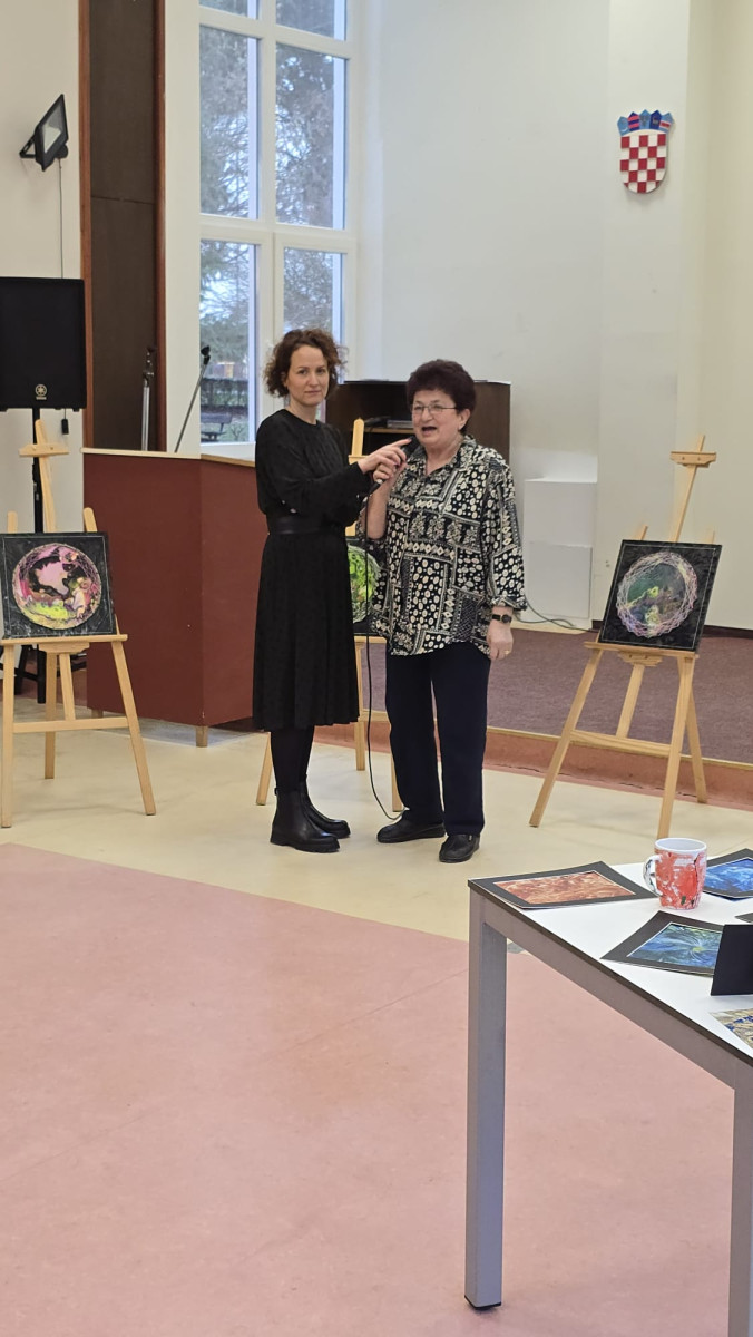 Kreativnost kao terapija: 2. izložba radova polaznika radionica „S nama je bolje“