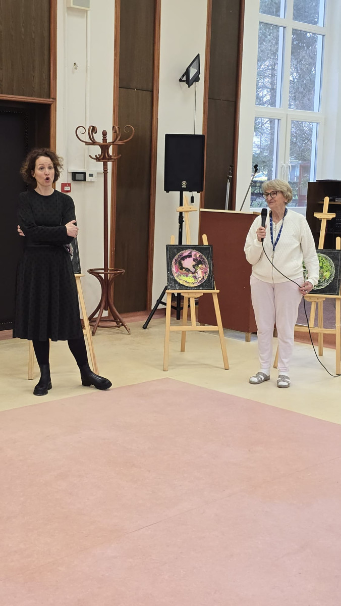 Kreativnost kao terapija: 2. izložba radova polaznika radionica „S nama je bolje“