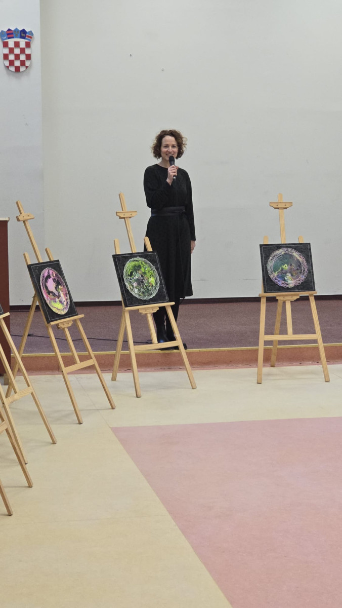 Kreativnost kao terapija: 2. izložba radova polaznika radionica „S nama je bolje“