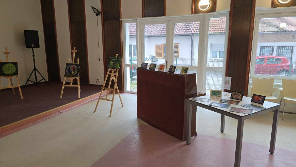 Kreativnost kao terapija: 2. izložba radova polaznika radionica „S nama je bolje“