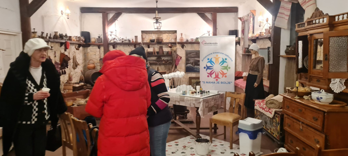 Kreativnost kao lijek – otvorena treća izložba “S nama je bolje”