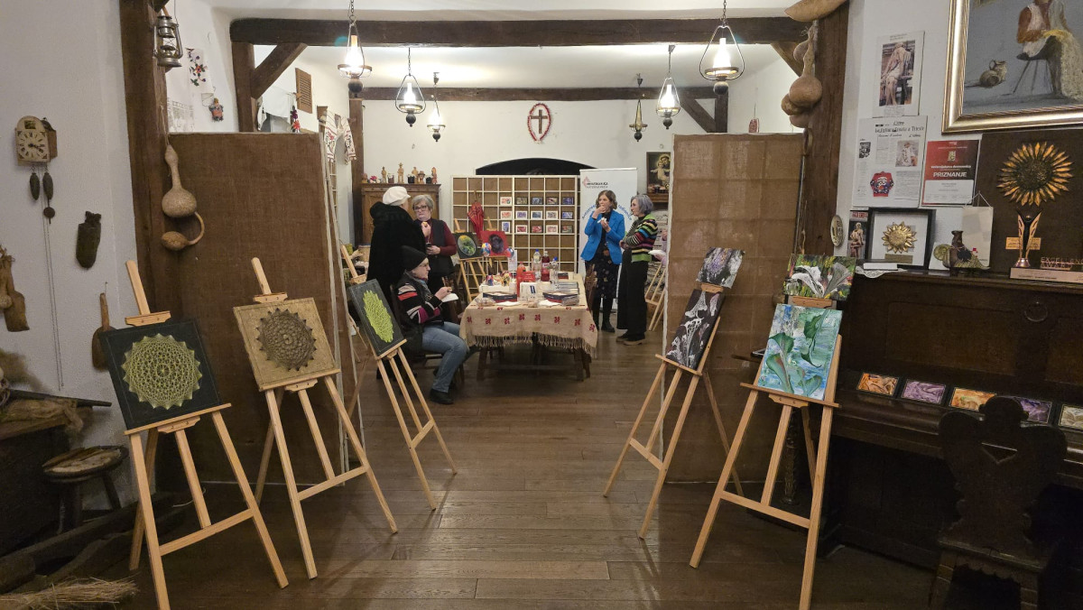 Kreativnost kao lijek – otvorena treća izložba “S nama je bolje”