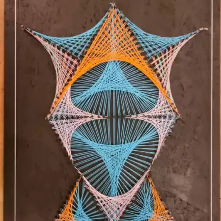 Petra Kolundžija - String art