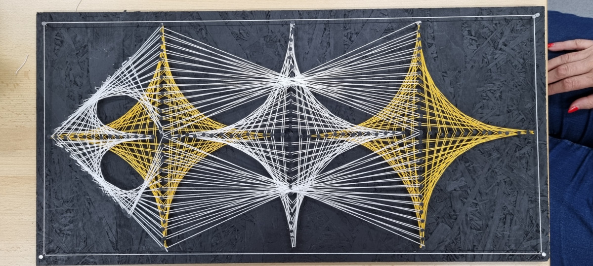 Vesna Boltužić - String art